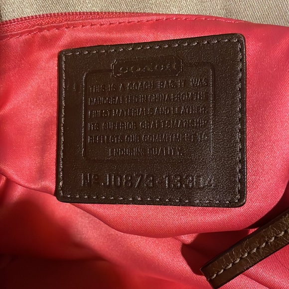 Signature C Tan & Brown Sateen Leather Coach Purse 🤎 - Picture 16 of 16